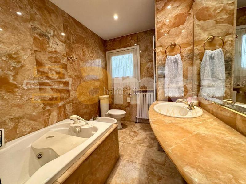 Foto aaa0cfe8-3bc5-48cf-9433-d0ce6126782c. Maison avec chauffage parking piscine dans Centre Sabadell