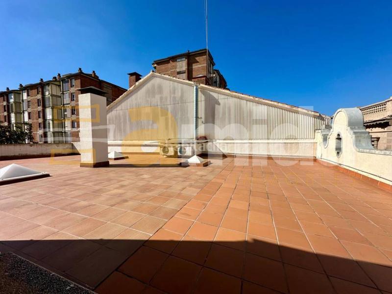 Foto ab386dcd-5443-4593-a031-5c7ee3556b00. Maison avec chauffage parking piscine dans Centre Sabadell