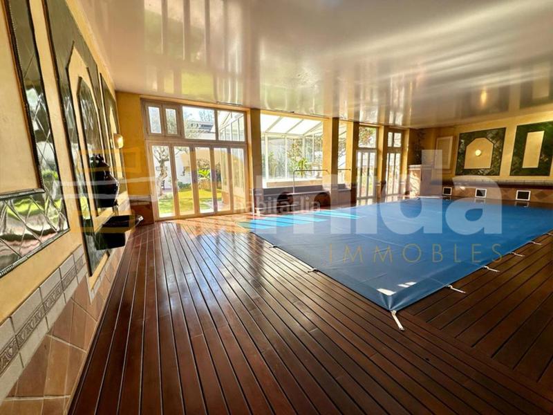 Foto ae343a60-bea9-43f3-9dd5-af3015221034. Maison avec chauffage parking piscine dans Centre Sabadell