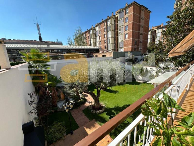 Foto c41f37c8-2fa1-40cf-a1c4-63114f1dfbc2. Maison avec chauffage parking piscine dans Centre Sabadell