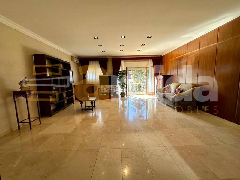 Foto ce514b82-968c-4e93-9158-6a845c82010d. Maison avec chauffage parking piscine dans Centre Sabadell