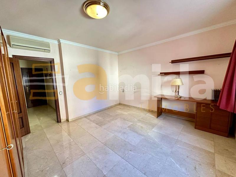 Foto d97a7cdc-26c5-4abc-ab7e-1f37a37ab747. Maison avec chauffage parking piscine dans Centre Sabadell