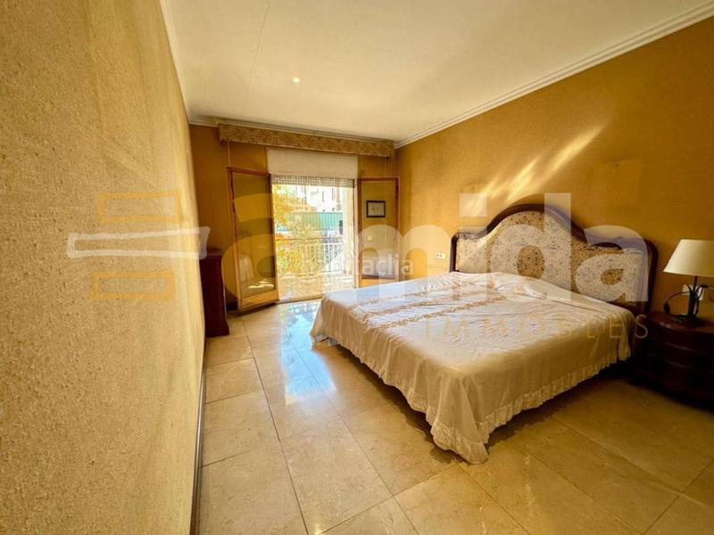 Foto e037b01c-50e1-48b2-b44f-b23b9439e1f0. Maison avec chauffage parking piscine dans Centre Sabadell