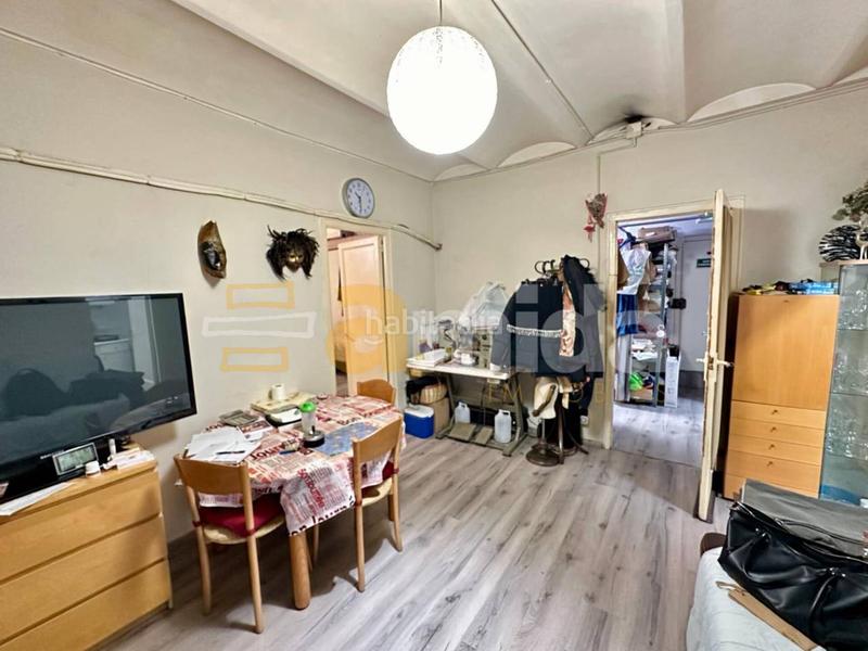 Foto af67e408-9669-48a4-ae87-2e68923f5c54. Traspaso local comercial local en traspaso en la dreta de leixample en Barcelona