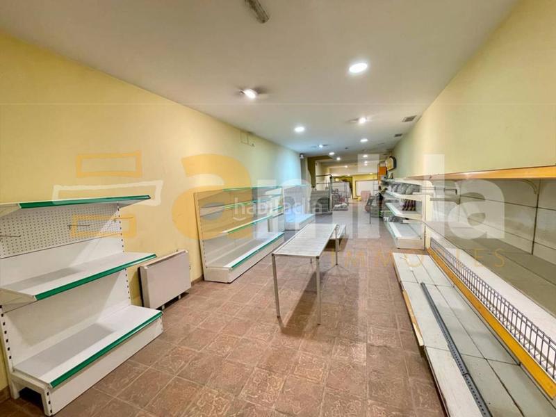 Foto 723062f2-a454-4e0b-860a-58a877566a41. Lloguer local comercial a Centre Sabadell