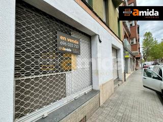 Local commercial à Poble - Casc Antic. Venta de local comercial en castellar del vallès