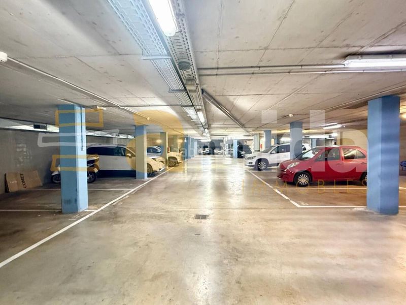 Foto 4aee3130-bf40-4dd9-8b37-1b6b3945fbe9. Aparcament cotxe a Covadonga Sabadell
