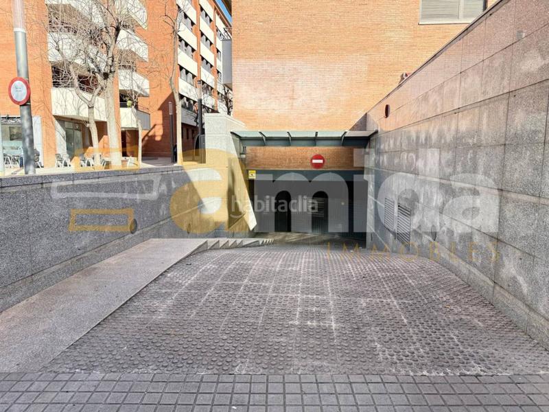 Foto 2953b16d-48a8-4649-b722-95c8e93a432d. Aparcament cotxe a Centre Sabadell