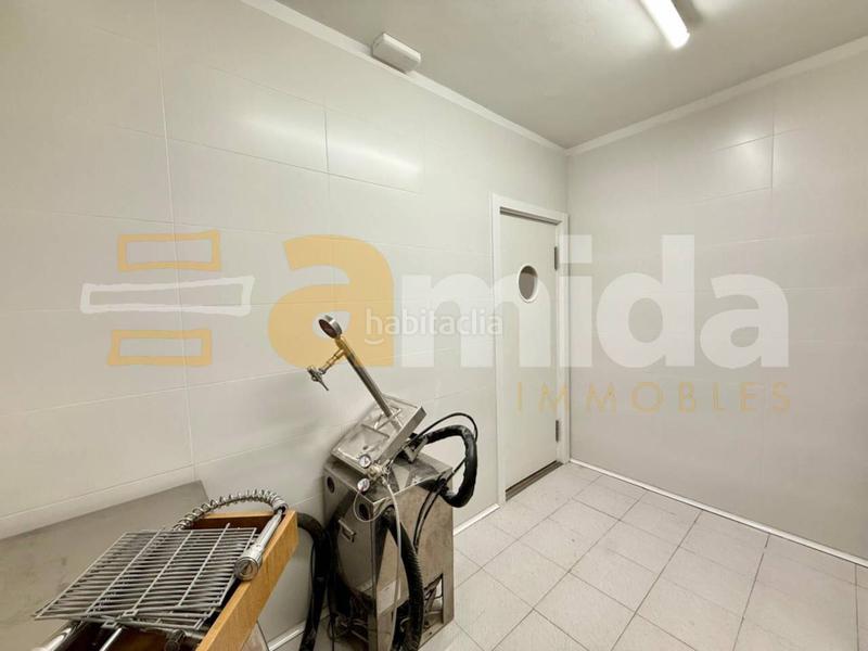 Foto b9d73038-f9d7-47f2-8d71-69eda6cad434. Transfer business premise in Gràcia Sabadell