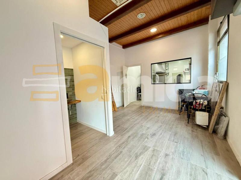 Foto 0d1681c1-abd4-467f-befc-c7b3264b572e. Traspaso local comercial local en venta en Gràcia en Sabadell