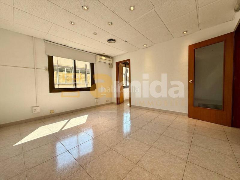 Foto b9fe96a3-96b7-4842-881e-250c675a3f36. Miete büro in Gòtic Barcelona