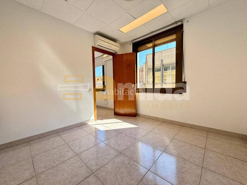 Foto c50c17d2-3ae6-4220-94ed-bffde4535938. Miete büro in Gòtic Barcelona