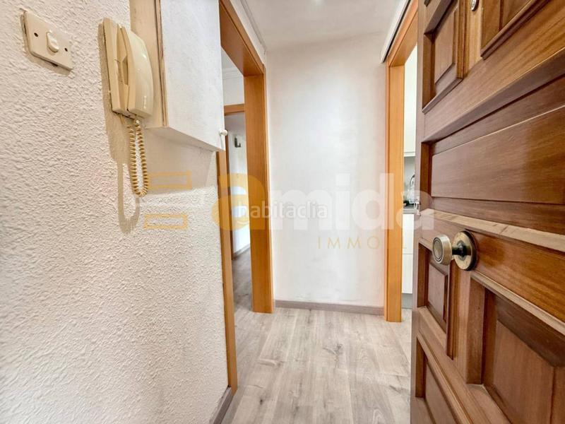 Foto d41fbedc-da43-4d70-b41c-3e3b530aa7a2. Etagenwohnung mit heizung in La Roureda Sabadell