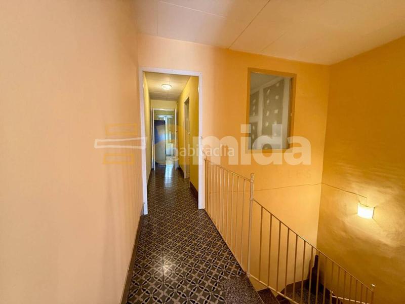 Foto 0bce2f8e-4dd9-43c0-9242-72b277905657. Casa  de 230m en el barrio de Covadonga, con múltiples posibilidades y un gran potencial para adaptarla a tu en Sabadell