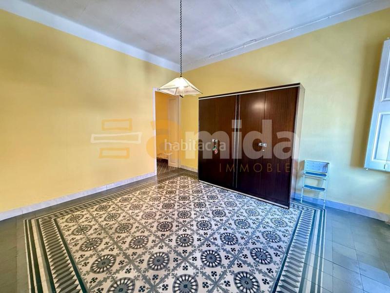 Foto 4cef8323-ada4-4e29-bc47-04337c726aa5. Casa  de 230m en el barrio de Covadonga, con múltiples posibilidades y un gran potencial para adaptarla a tu en Sabadell