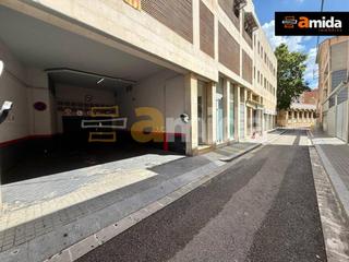 Car parking in Centre. Parking en venta en centre