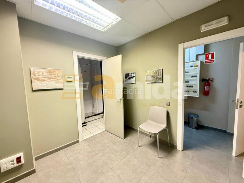 Foto 036887f3-08c8-40df-90a3-55be85a23fc1. Locale commerciale in Centre Sabadell