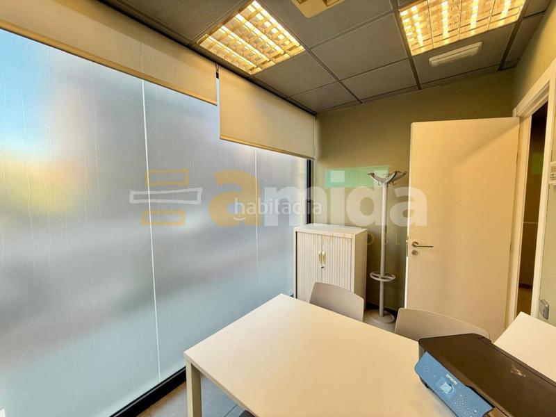 Foto 07386571-1cb8-42a5-97ad-e7ef61daefee. Locale commerciale in Centre Sabadell