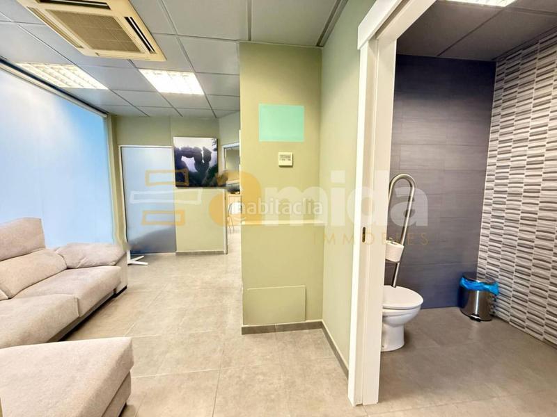 Foto 3a3d03eb-eee7-4fcd-8c1c-bae133672ac2. Locale commerciale in Centre Sabadell