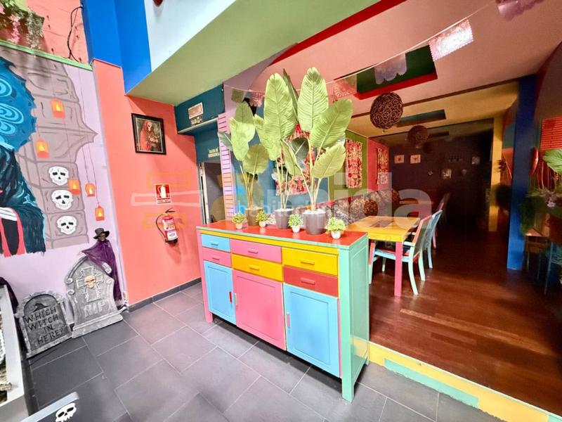 Foto 4432a944-1206-46b6-b7b1-d116b3348d70. Traspaso local comercial traspaso restaurante equipado , barrio de Gràcia en Sabadell