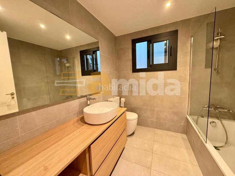 Foto f16d2cc9-1f8b-4d69-b4f8-1a97bc6987ed. Maison avec chauffage dans Covadonga Sabadell
