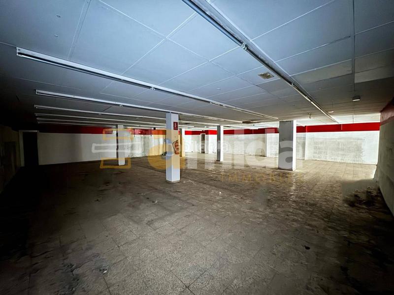 Foto 08d77318-32a8-449b-9694-eb8775997ed8. Locale commerciale in Poble - Casc Antic Castellar del Vallès