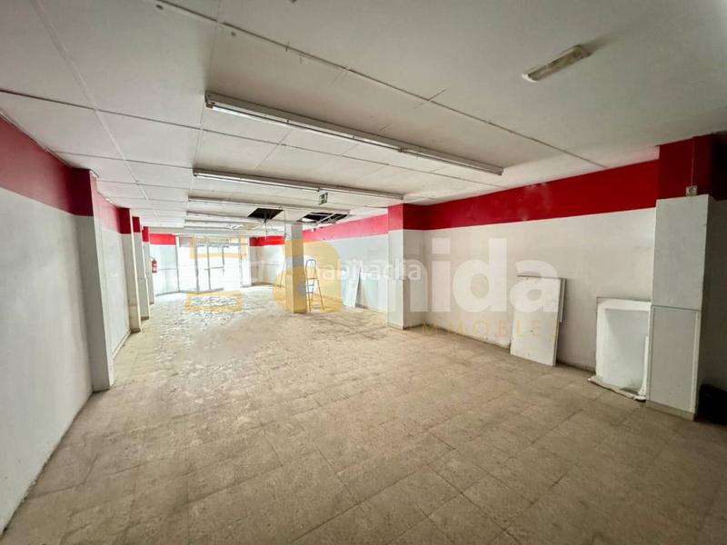 Foto 0bb63117-655a-4564-9384-4d82c1734228. Locale commerciale in Poble - Casc Antic Castellar del Vallès