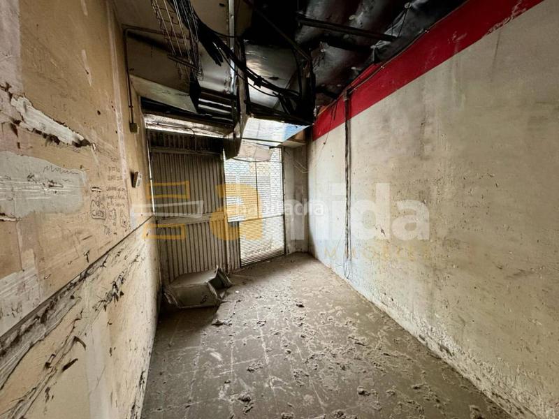 Foto 7a1418fc-3b13-4f8e-b2cc-63ed39599c52. Locale commerciale in Poble - Casc Antic Castellar del Vallès