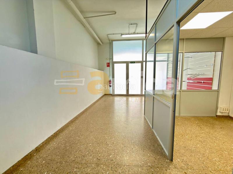 Foto 537f5dcb-0e0e-417d-93a0-f2ddd27b2e72. Miete geschäftsraum in Cementiri Vell Terrassa