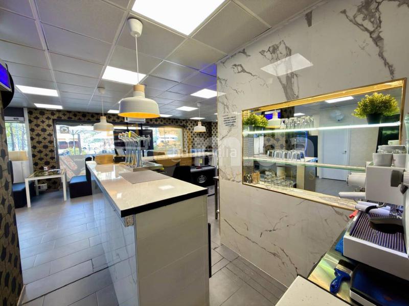 Foto 13a91558-4b6c-48d8-8d2f-fb0afc4c5849. Pas-de-porte local commercial dans Parc d´Europa Barberà del Vallès