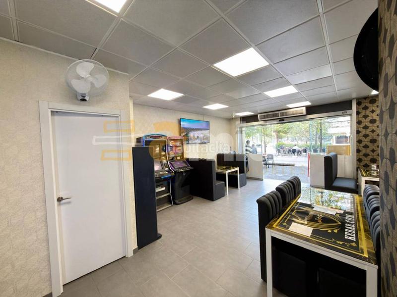 Foto 42596cf4-a4a6-4973-942f-2468dd39d954. Pas-de-porte local commercial dans Parc d´Europa Barberà del Vallès