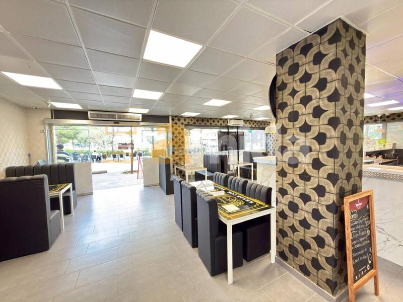 Foto eb2ed353-29f5-42cc-9f2a-21466e48d2cb. Transfer business premise in Parc d´Europa Barberà del Vallès