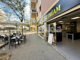 Traspàs Local Comercial a Parc d´Europa. Restaurante en traspaso en av. francesc macià  sabadell