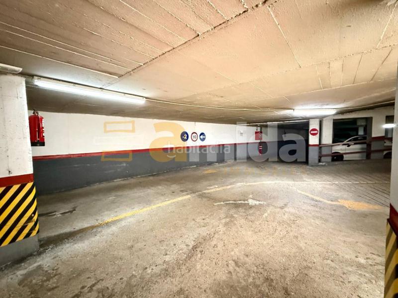 Foto 474d0ed2-765d-484b-93da-1ba458145f66. Aparcament cotxe a Centre Sabadell