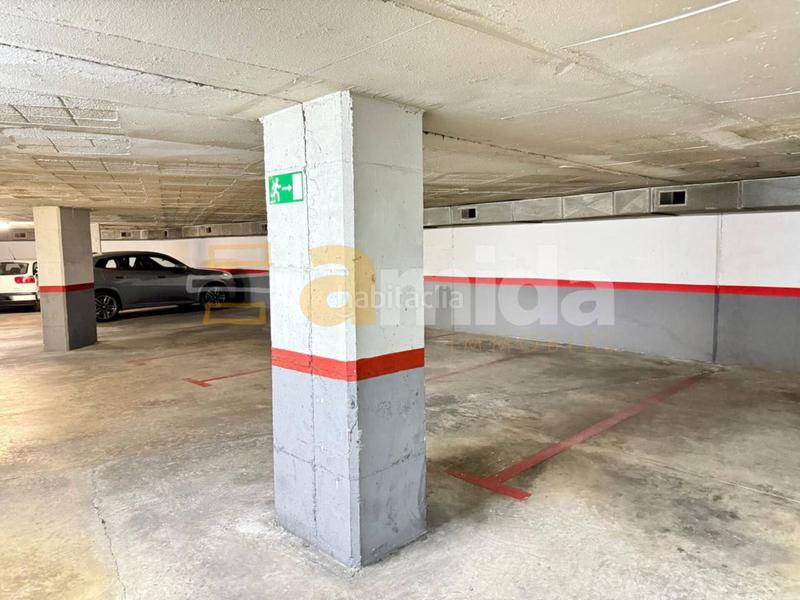 Foto a27f83bc-6d80-4c02-b4a5-3c91a77a3303. Aparcament cotxe a Centre Sabadell