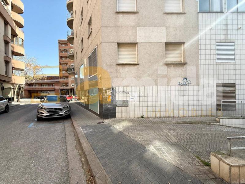 Foto 6aeb3dae-5d7e-4a0f-870f-73dd10c879df. Parking voiture dans Creu Alta Sabadell