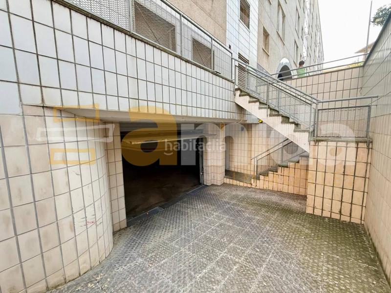 Foto c00a9348-7e7e-48ee-82e8-17ff917c4259. Parking voiture dans Creu Alta Sabadell