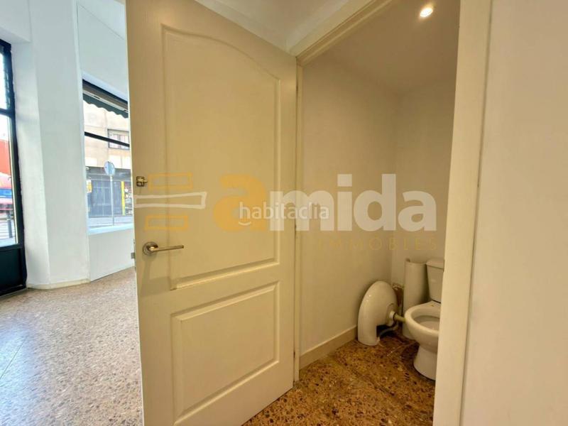 Foto 4072dbe6-a6e3-4ce0-bc87-a4257bb5fe32. Alquiler local comercial magnífico local de 100 m en alquiler. en Sabadell