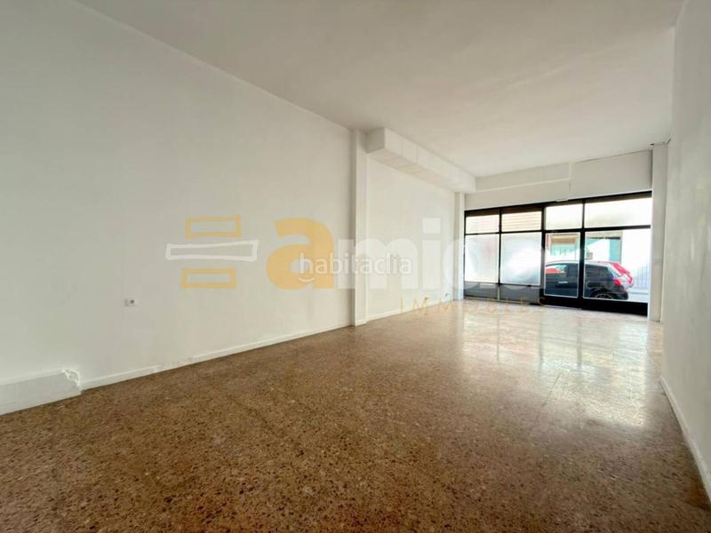 Foto 7b3d5145-296f-43ac-81e6-187cfe1e3692. Alquiler local comercial magnífico local de 100 m en alquiler. en Sabadell