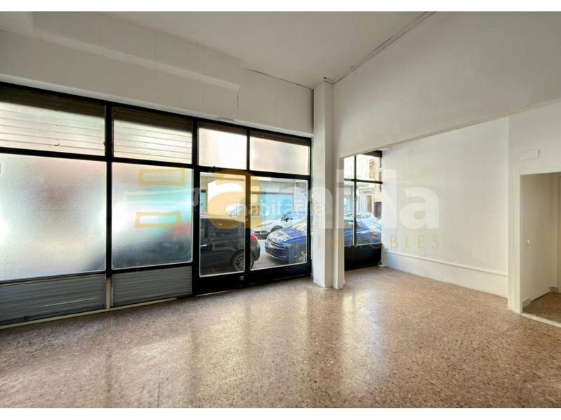 Foto a8191cb3-954a-4311-b18a-51024f72f271. Alquiler local comercial magnífico local de 100 m en alquiler. en Sabadell