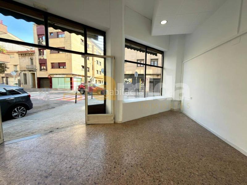 Foto a87c0281-c9d1-431a-9f01-cd84fcdf1194. Alquiler local comercial magnífico local de 100 m en alquiler. en Sabadell