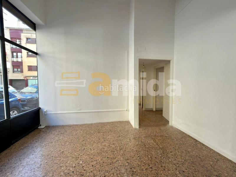Foto aff81bbf-cacf-4b17-aa7c-fc0822be1013. Alquiler local comercial magnífico local de 100 m en alquiler. en Sabadell