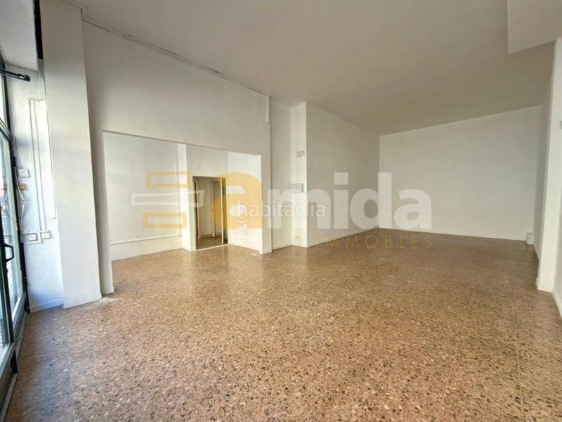 Foto a7b552b0-8ea7-4340-acb9-7b6411ec1e3c. Lloguer local comercial a Centre Sabadell