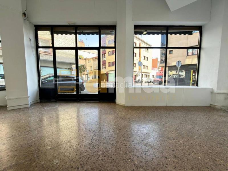 Foto c94461a9-e528-45c9-bcfb-51a99ee296ec. Lloguer local comercial a Centre Sabadell