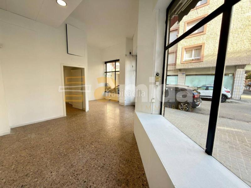 Foto d9c5d45d-4132-4eff-b188-a52793e7db8b. Lloguer local comercial a Centre Sabadell