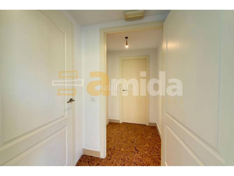 Foto acaf5969-83e2-4ee0-bd05-f7efe93a956f. Location local commercial dans Centre Sabadell