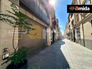 Aparcament cotxe a Centre. Parking en alquiler en centre