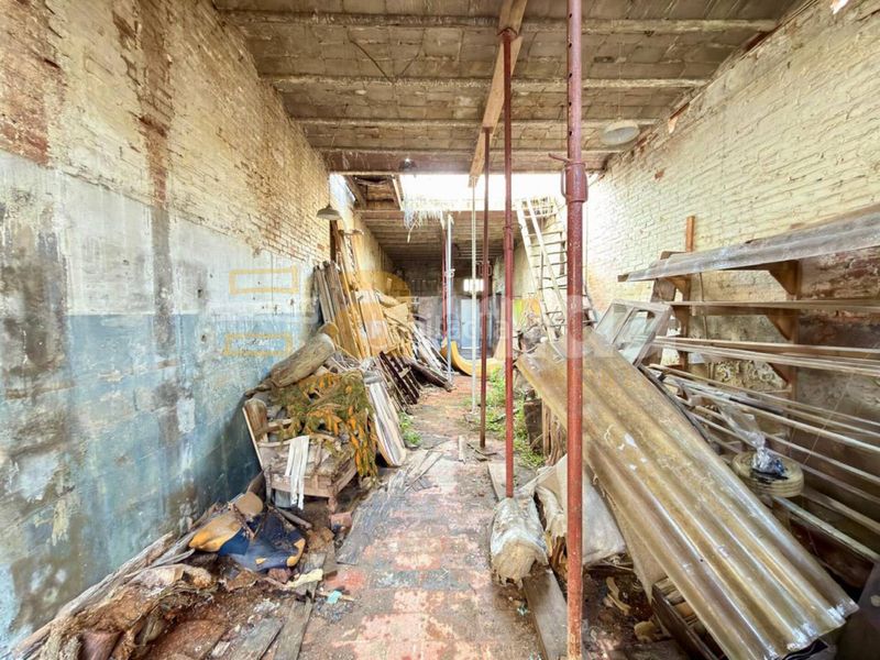 Foto 790f47b9-1d96-474f-9228-8753a793c3ab. Casa a Centre Sabadell