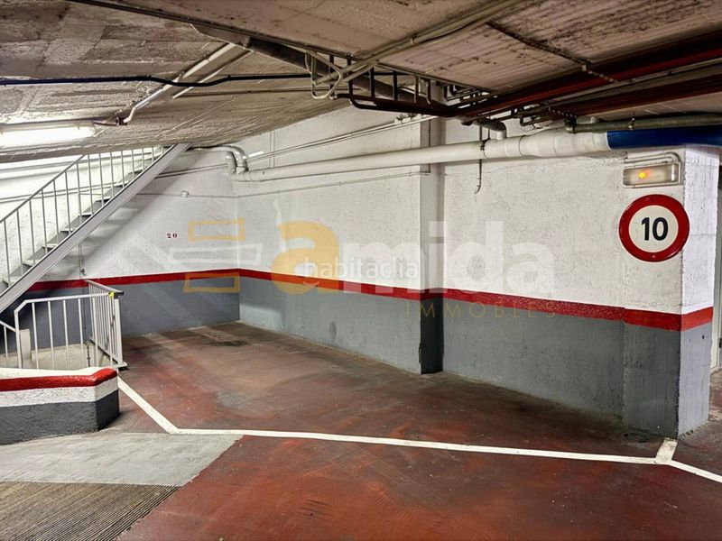 Foto 72d950ca-3dbb-42f3-a7a5-d46b56bae9ea. Aparcament cotxe a Centre Sabadell