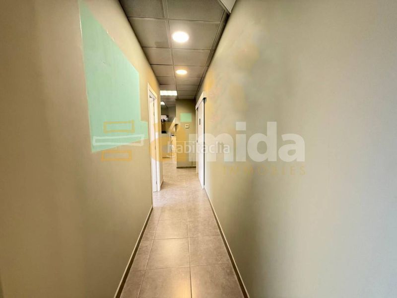 Foto 0c436813-35a5-4f3f-b94a-0a5f015a0eeb. Local comercial a Centre Sabadell